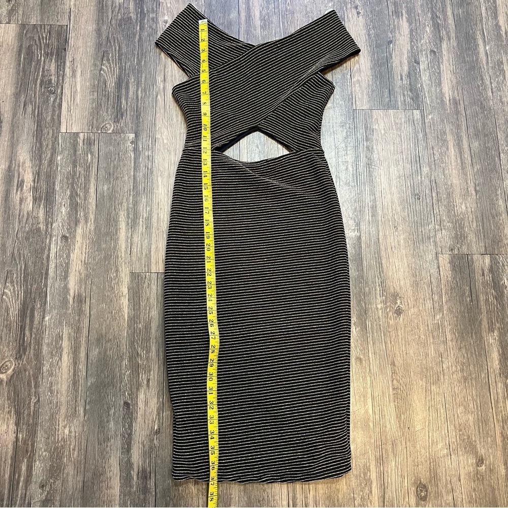 Alt B Bodycon Black Gold Shimmer Stripes Off Shoulders Cut Out Dress Midi Size S - Picture 7 of 9